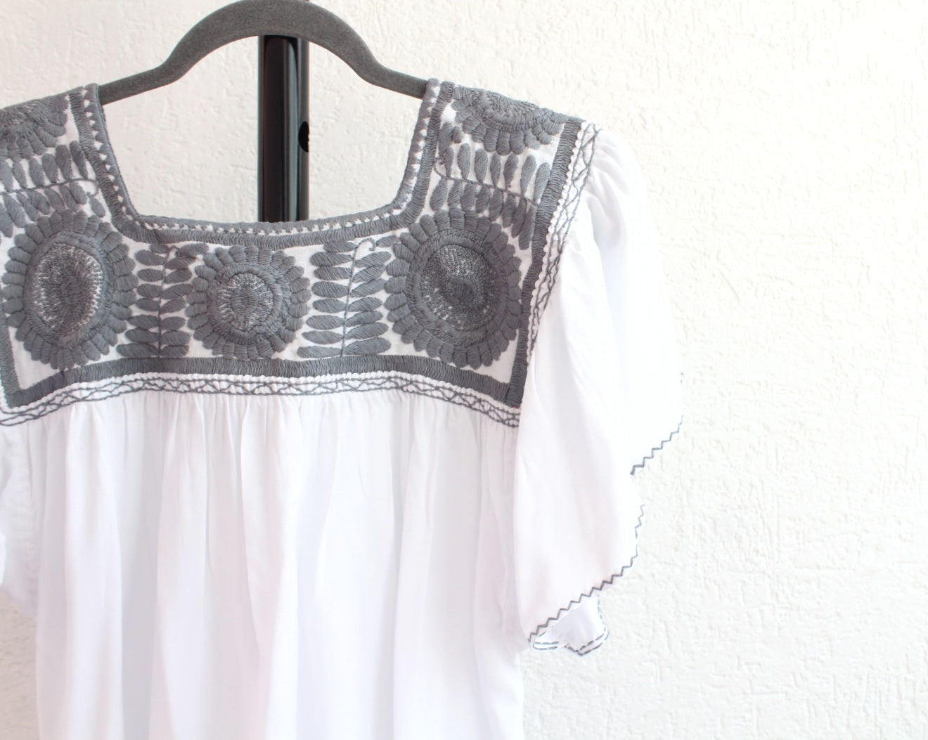 Blusa Aguacatenango Blanco Gris