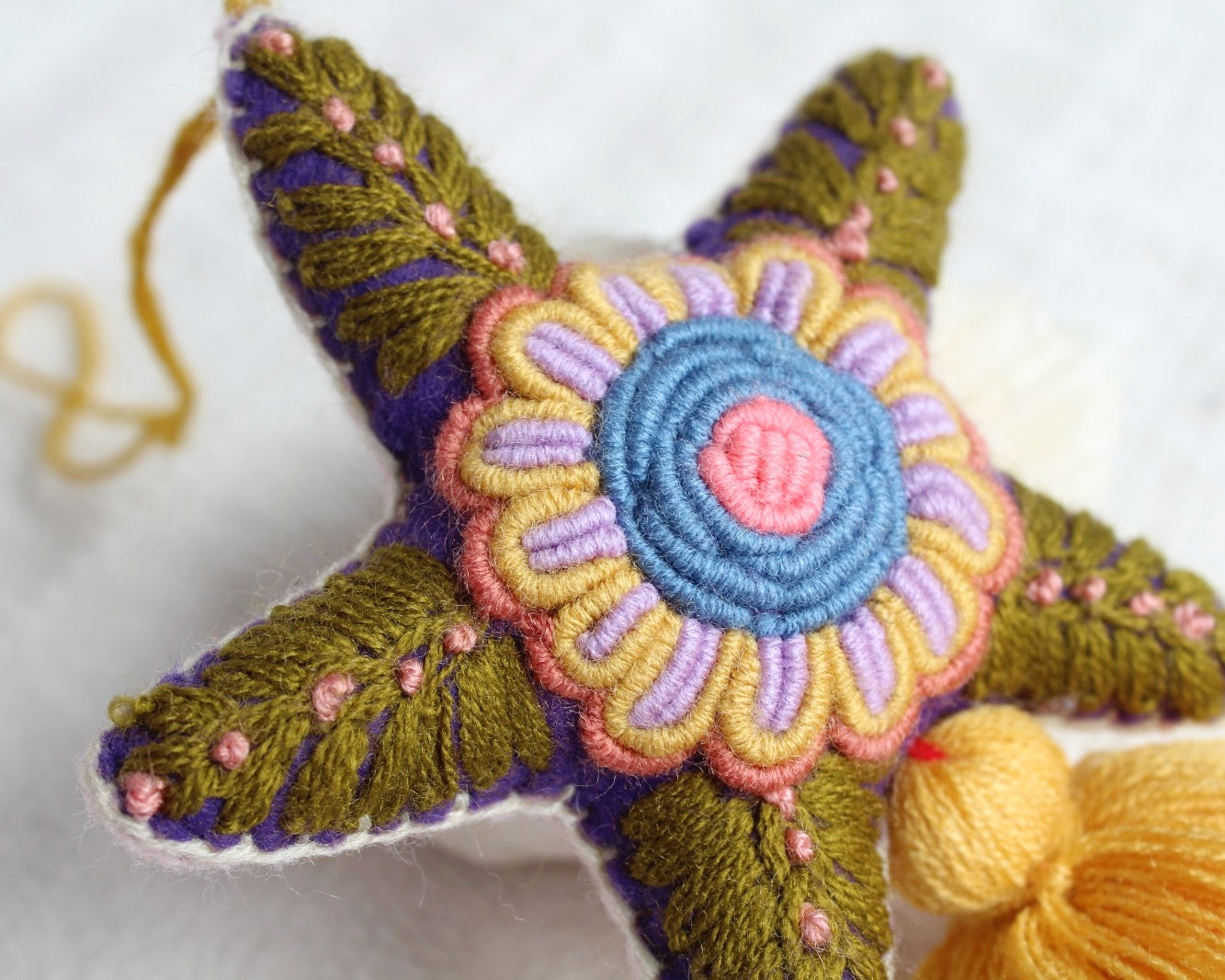 Estrella Rococo Amarillo Coral Lila