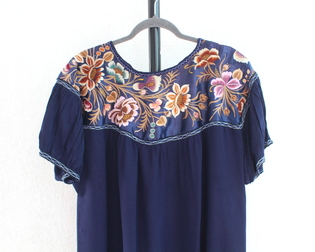 Blusa Abigail Flores Azul Marino Beige Rosa  2XL - 3XL