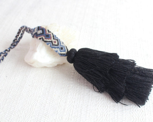 Campanitas con pulsera Negro Azul Beige