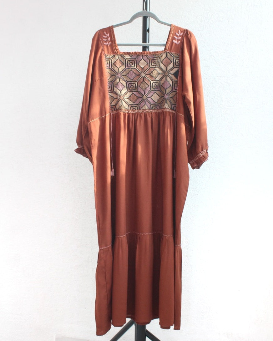 Vestido Julia Flores Manga XL / XXL Marrón