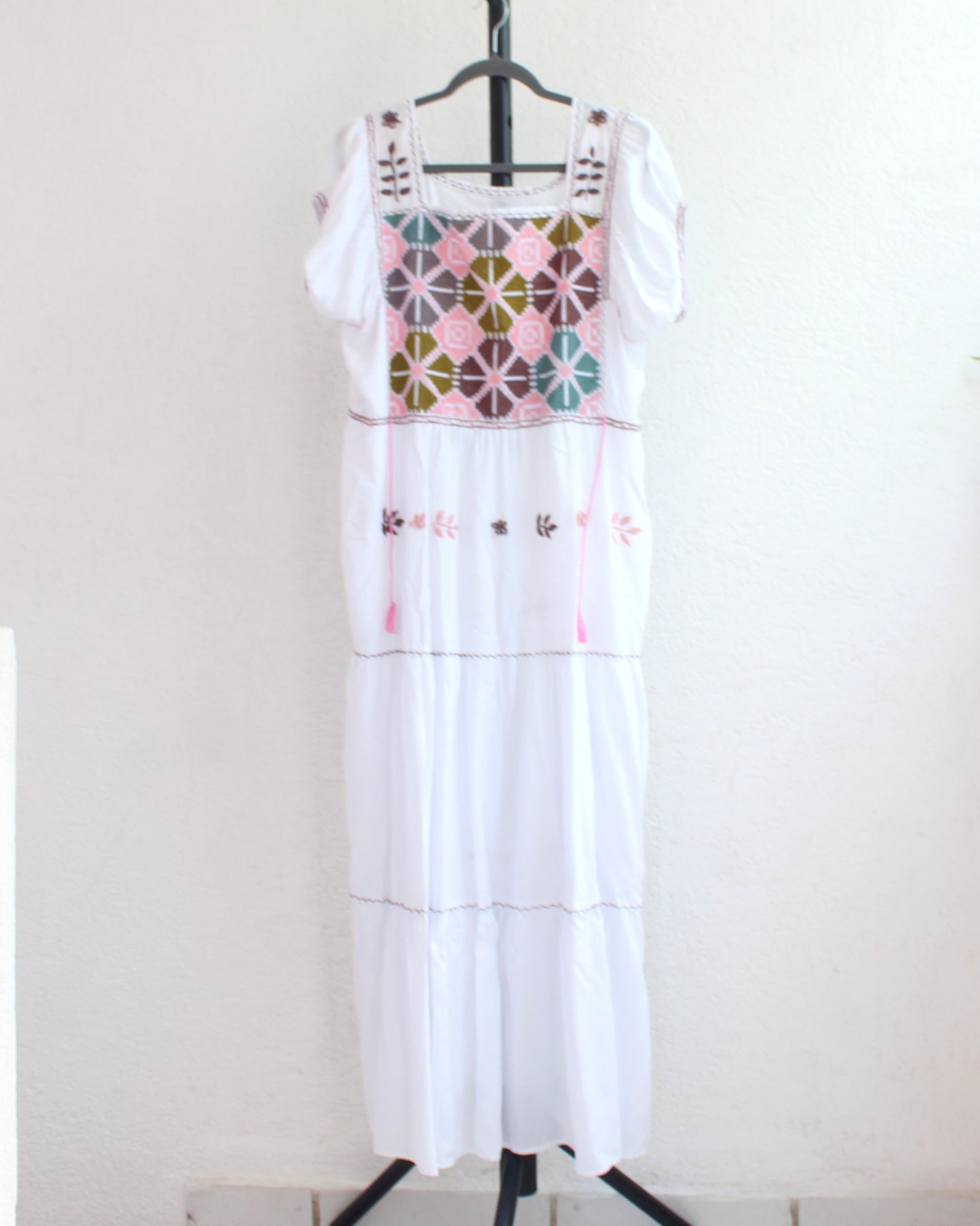 Vestido Maribel Flores Blanco Colores L / XL