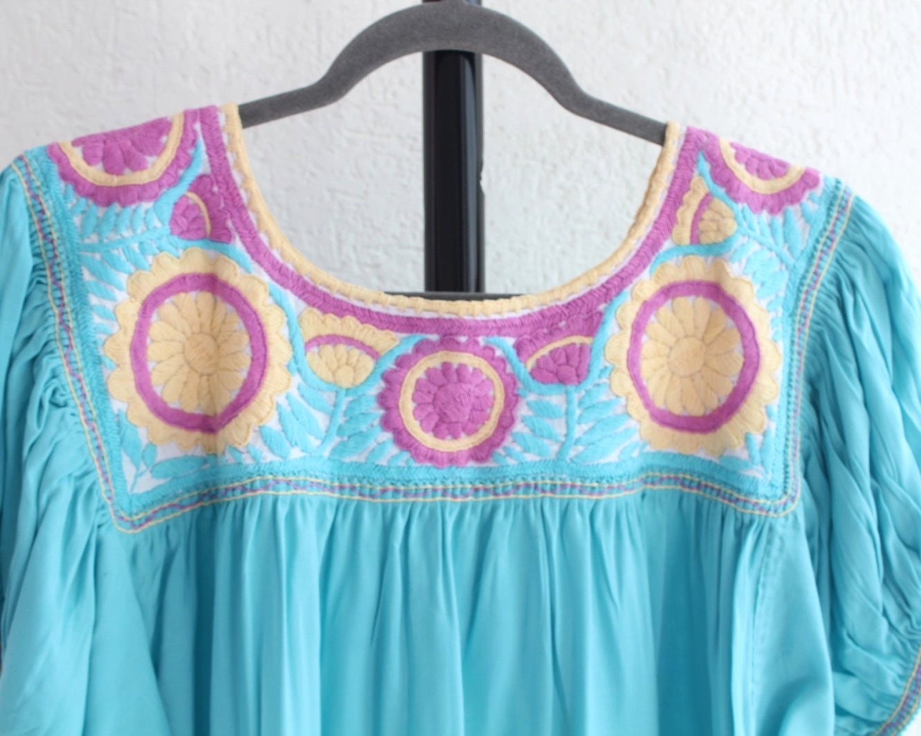 Blusa Aguacatenango Azul claro Rosa Amarillo