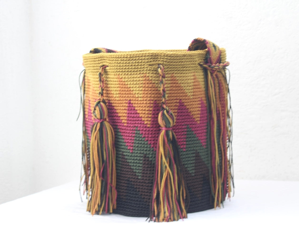 Bolso Morral Zig Zag Mostaza Vino Café