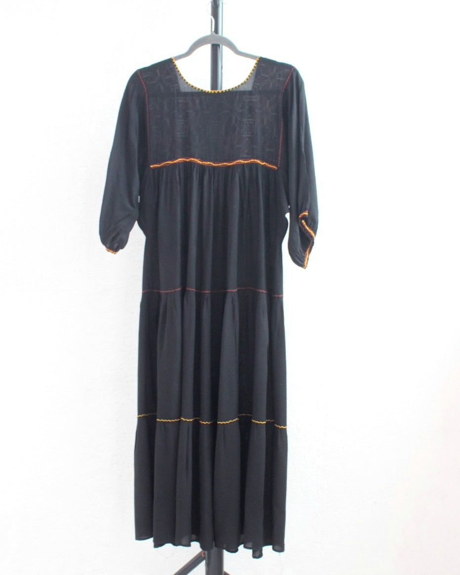 Vestido Maria Flores Negro Rosa  L / XL