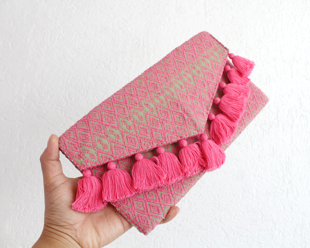 Clutch Artesanal SCH ’IXAL Corona Coral Menta