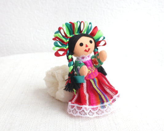 Muñeca Lelé Pequeña Esmeralda Rojo Verde