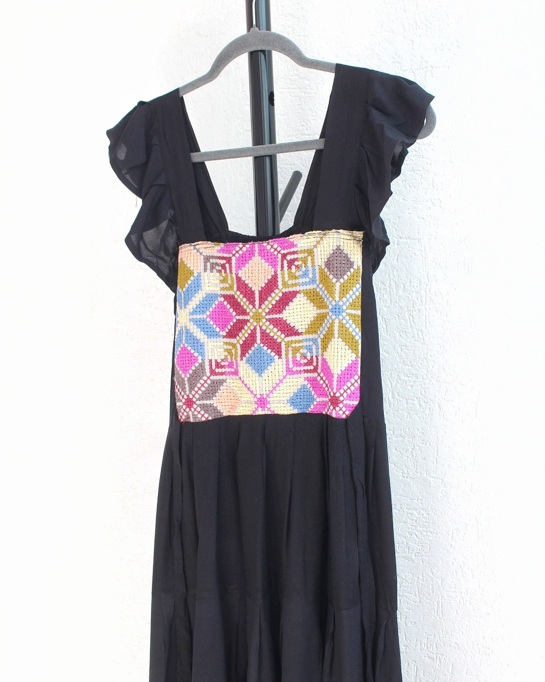 Vestido Anita Corto Negro Rosa
