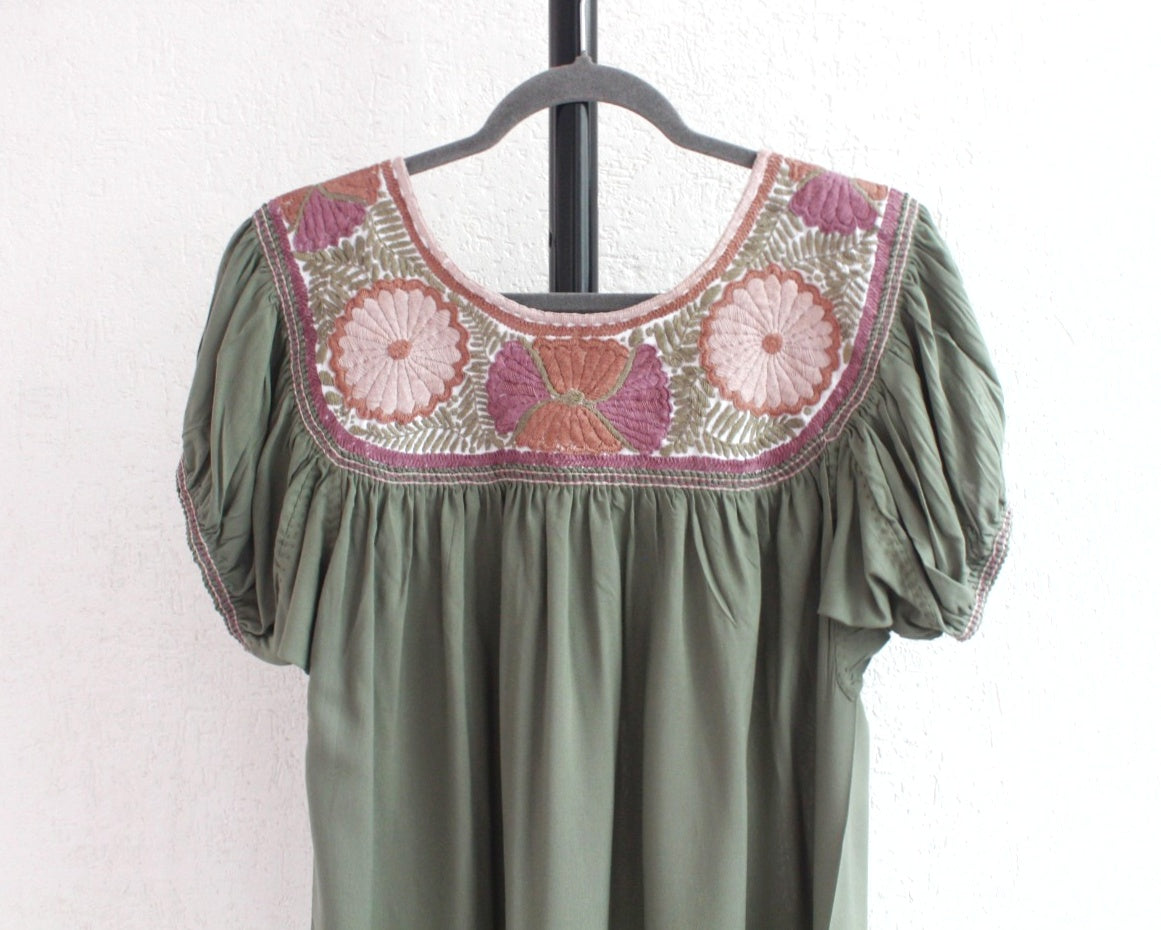 Blusa Aguacatenango Menta Rosa Café