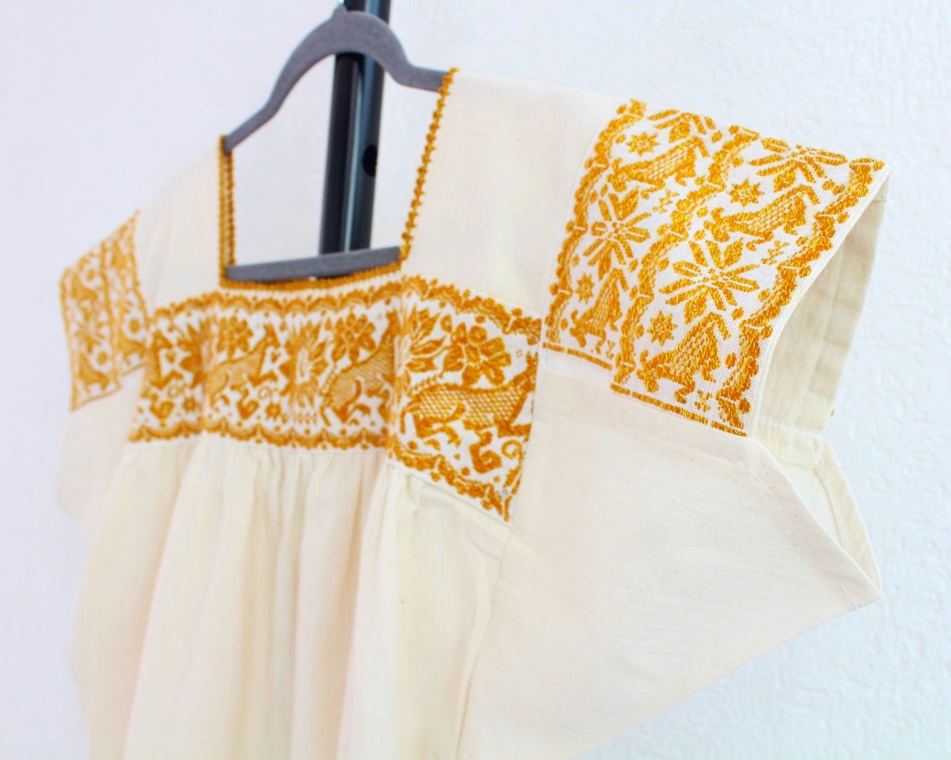 Blusa Tradicional Burritos Amarillo L - XL