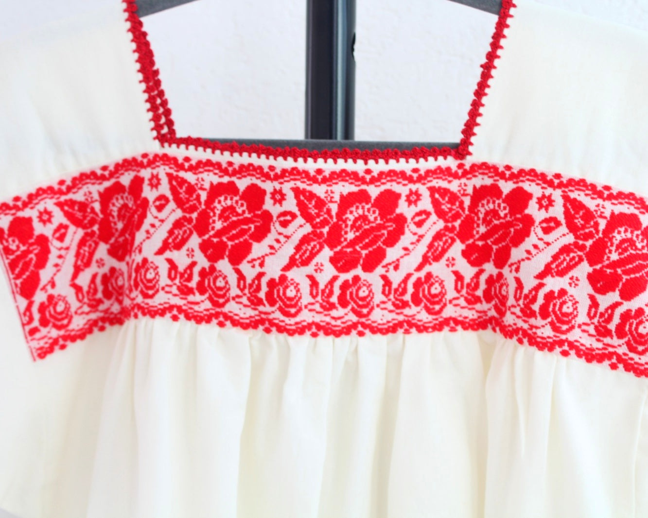Blusa Tradicional Bordada Rosas Rojo L