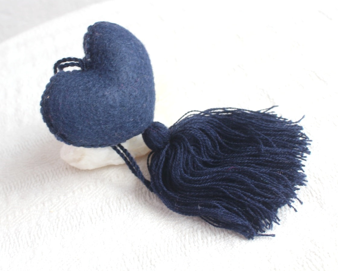 Corazón Flor Rococo Azul Marino