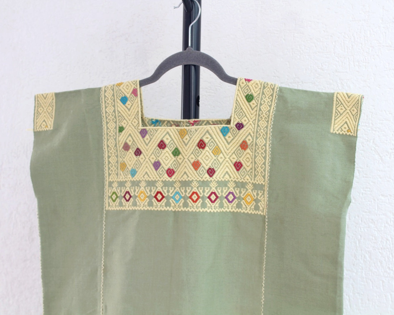 Huipil Corto Pejel Menta Crema