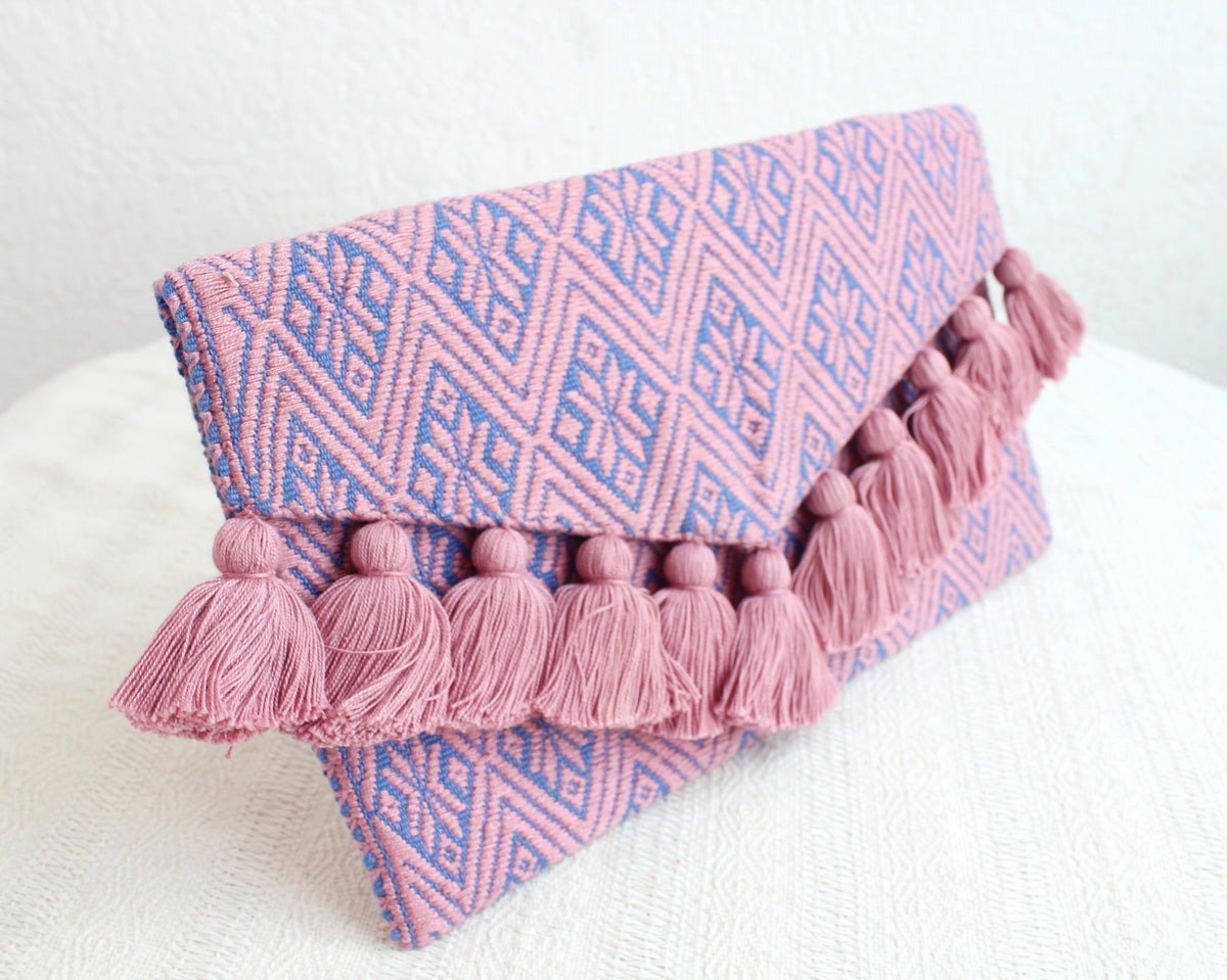 Clutch Artesanal Estrellas Rosa Azul