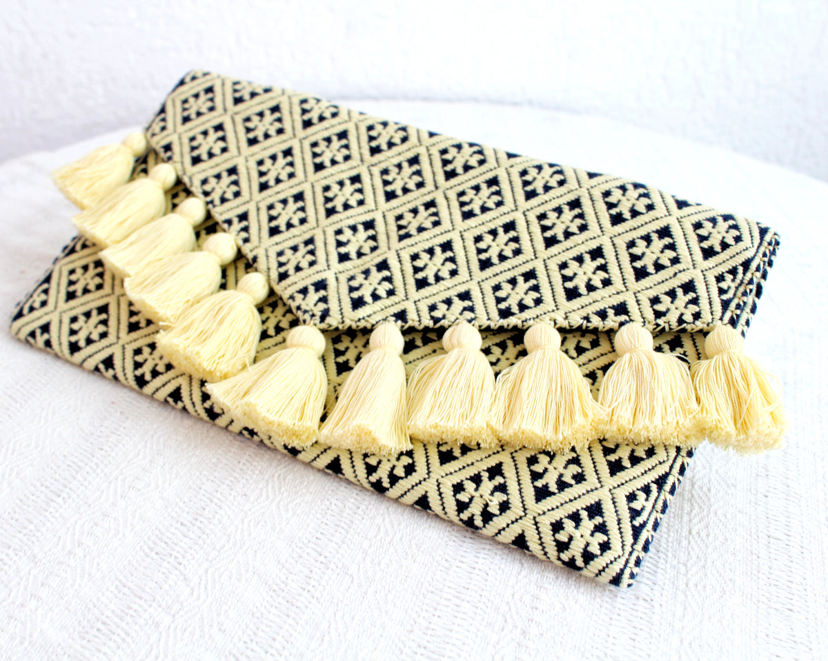 Clutch Artesanal Estrellas Amarillo Azul Marino