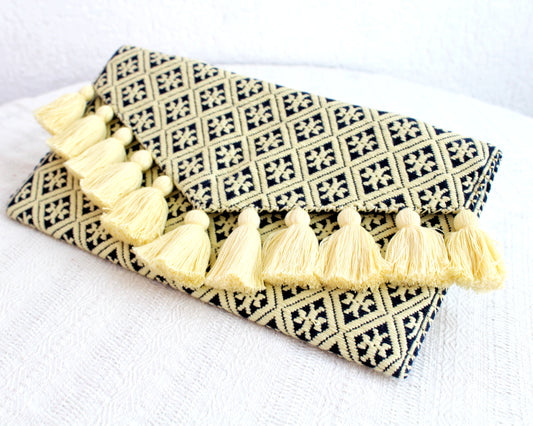 Clutch Artesanal Estrellas Amarillo Azul Marino