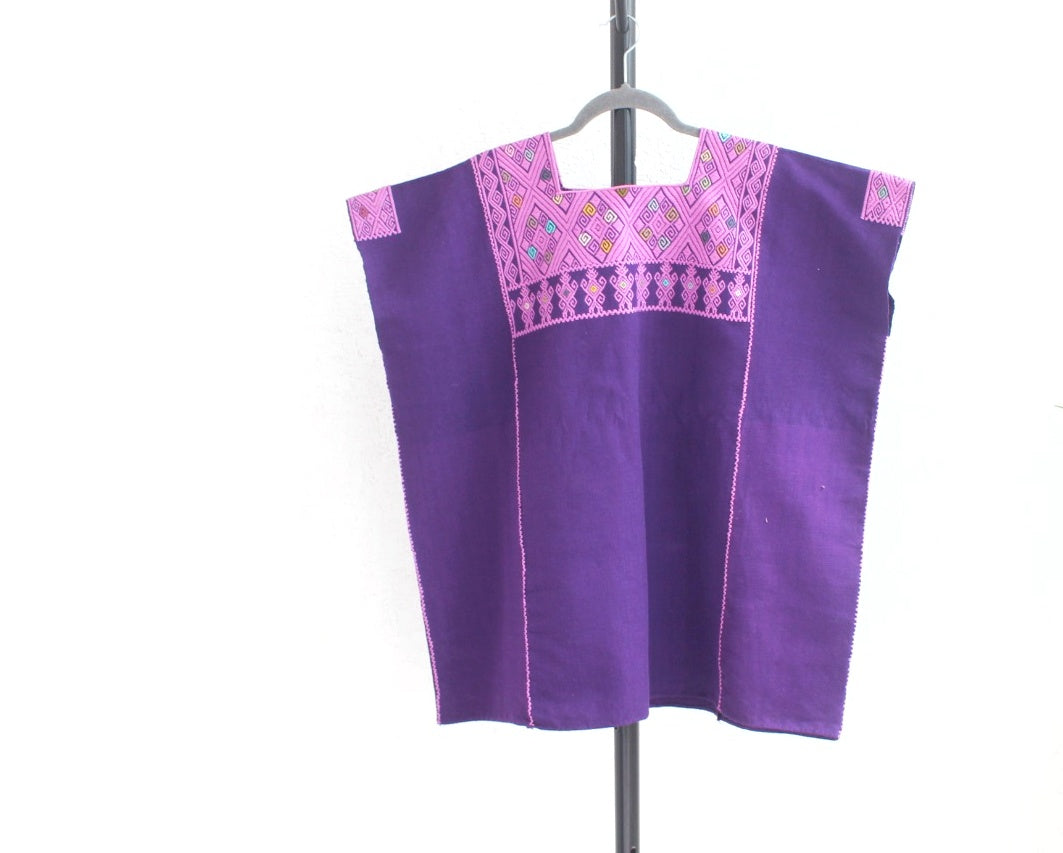 Huipil Corto Laura XL - 2XL Pejel Morado Rosa