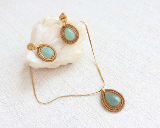 Aretes y Colllar Ocoxal Jade