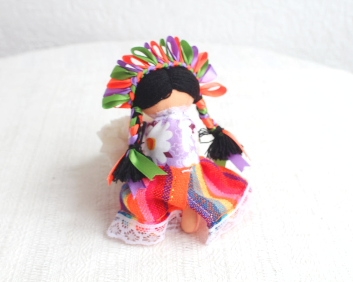 Muñeca Lelé Pequeña Verde Naranja Lila