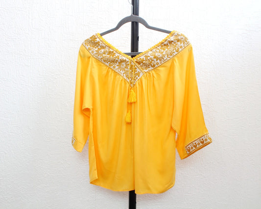 Blusa Cuello V Amarillo Burritos