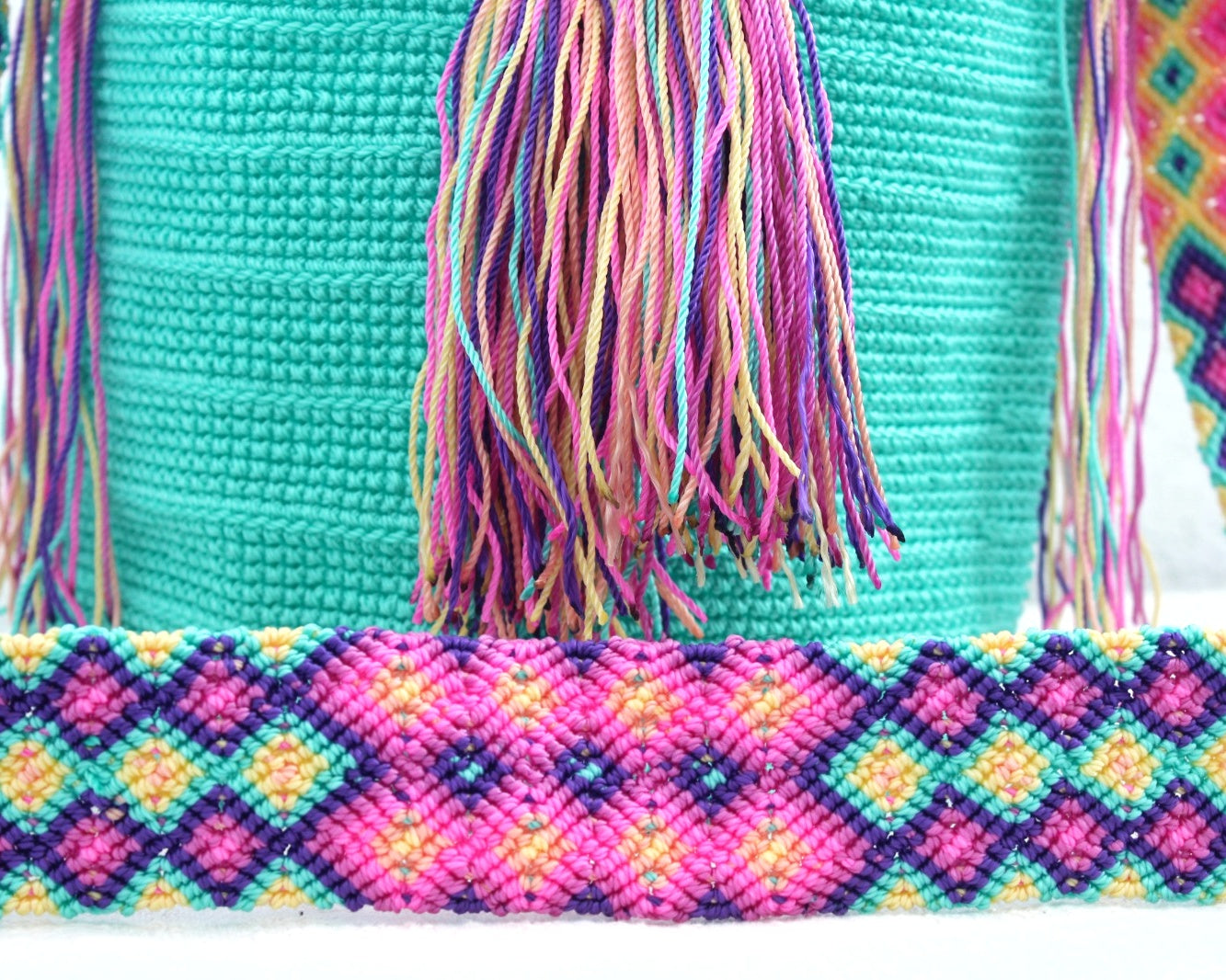 Bolso Morral Aqua Rosa Morado