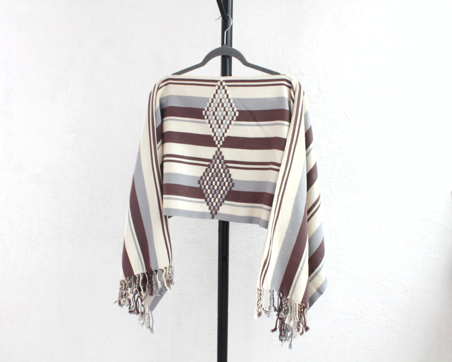 Jorongo Rombos Blanco Gris Café