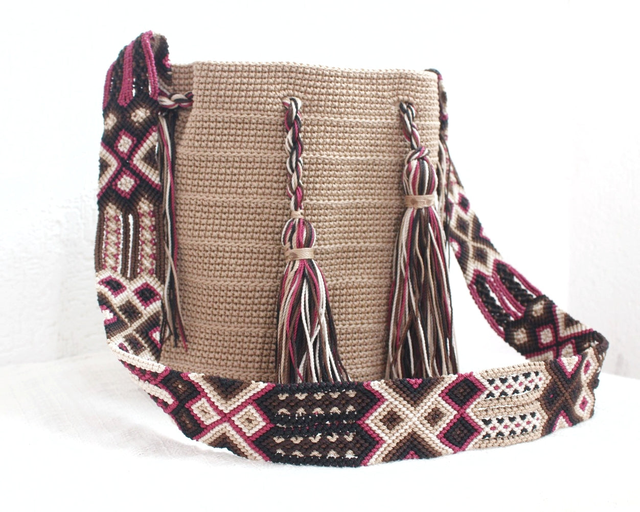 Bolso Morral Beige Vino Cafe