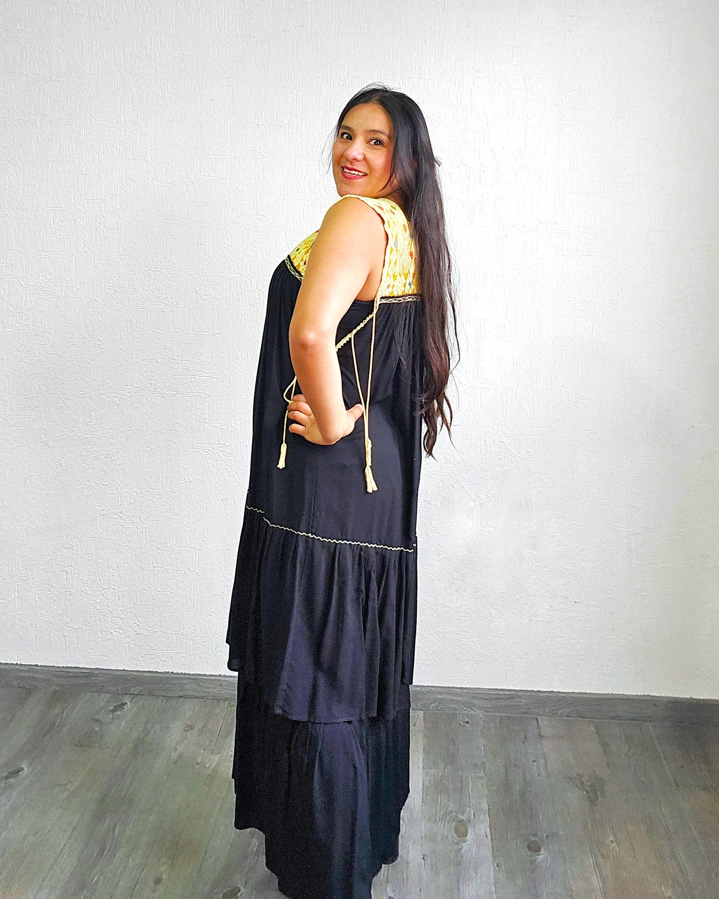 Vestido Teresa Negro Amarillo Telar Unitalla