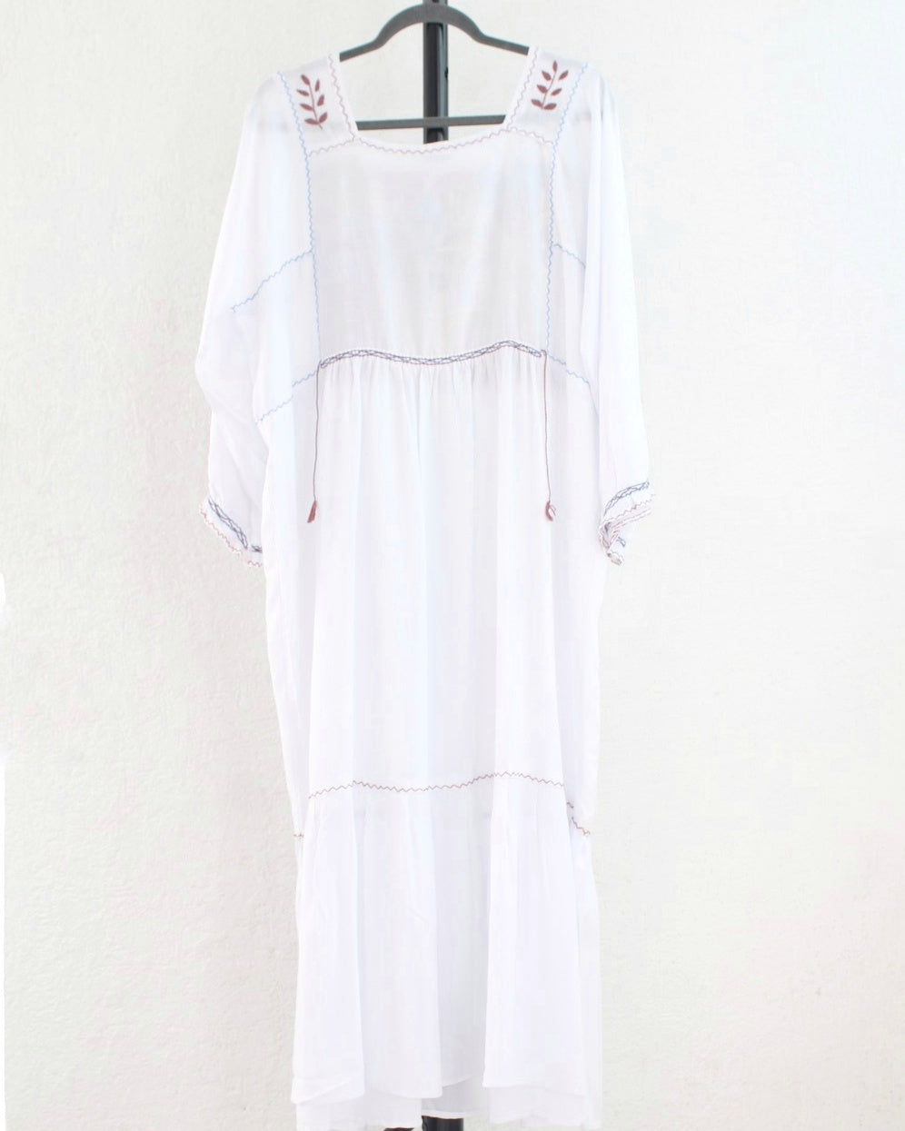 Vestido Julia Flores Manga XL / XXL Blanco