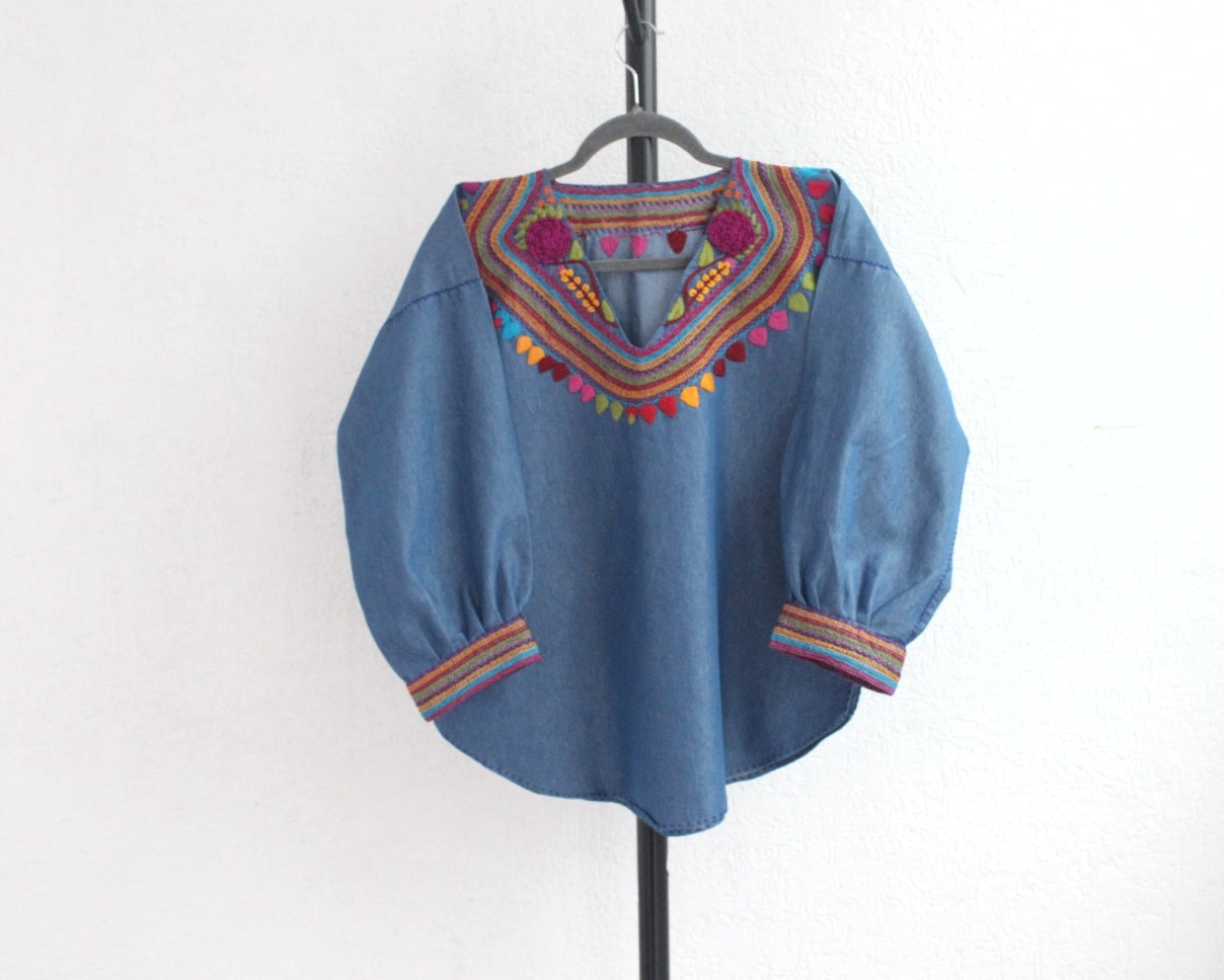 Blusa Imelda Mezclilla Flor Violeta M - L