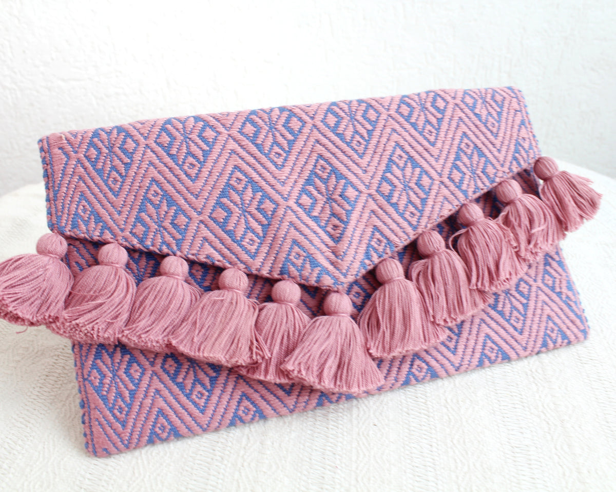 Clutch Artesanal Estrellas Rosa Azul