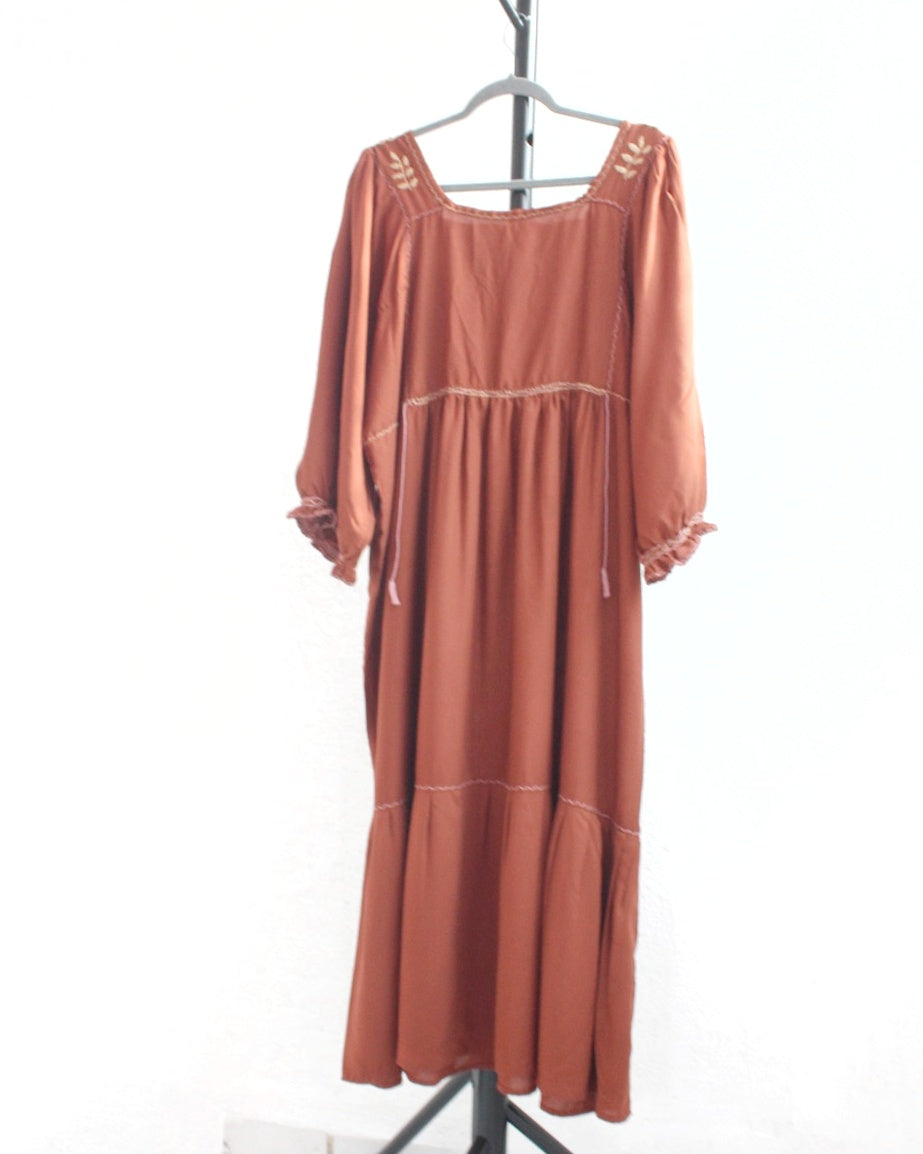 Vestido Julia Flores Manga XL / XXL Marrón