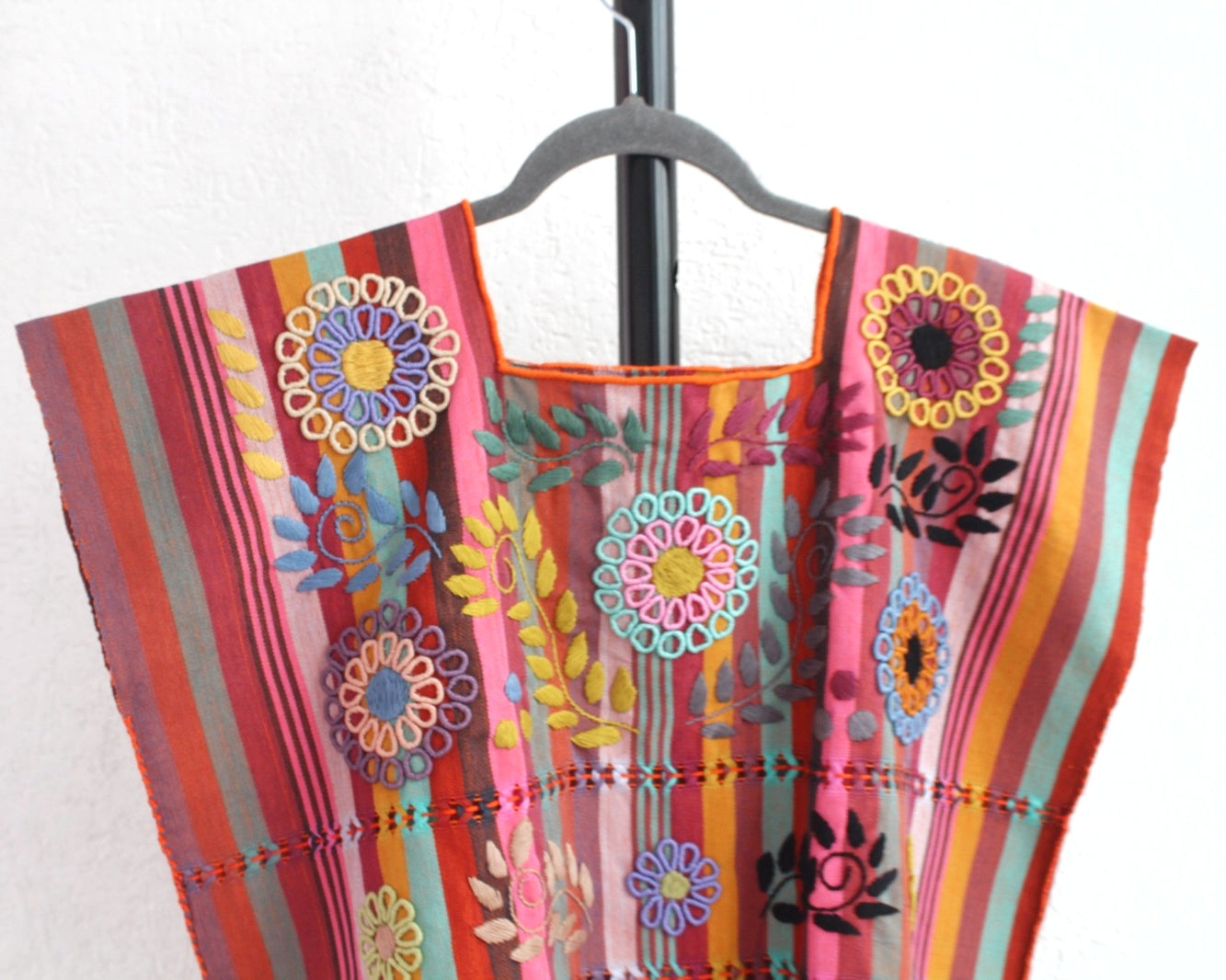 Top Flores Rococo Naranja Rosa