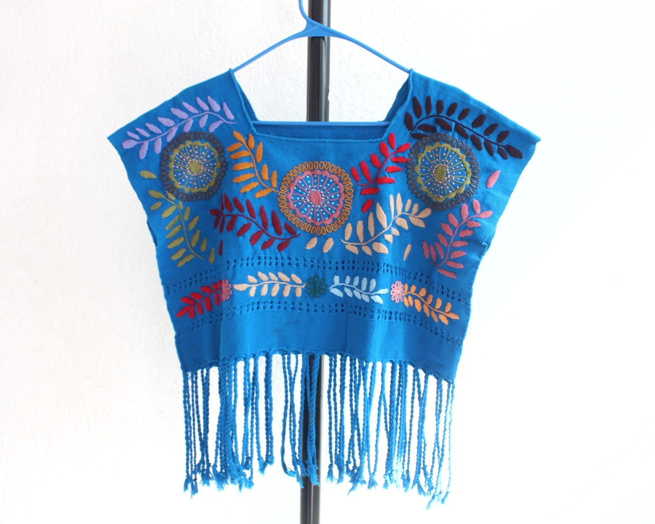 Crop Top Flores Rococo Azul Celeste