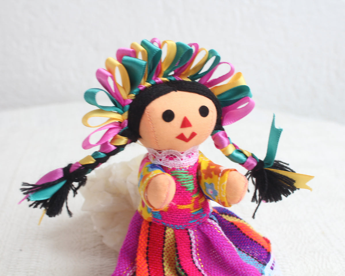 Muñeca Lelé Verde Morado Amarillo Rosa