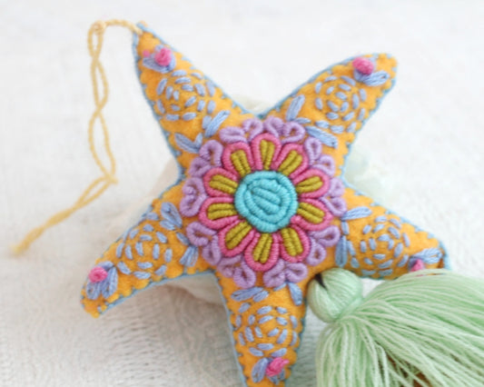 Estrella Rococo Amarillo Lila