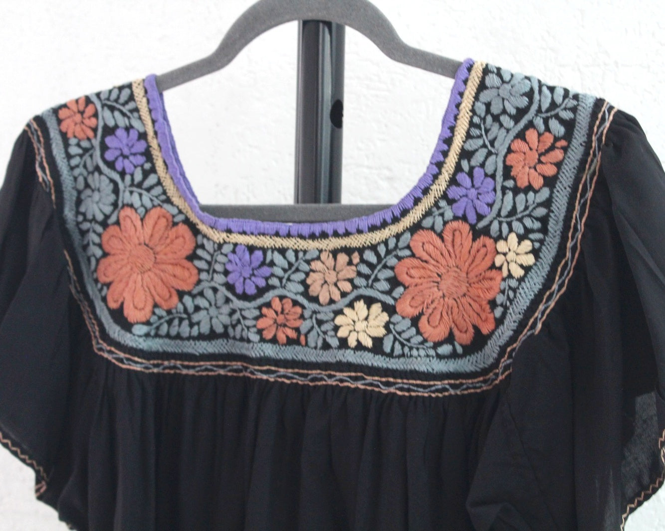 Blusa Aguacatenango Negro Coral Lila Menta