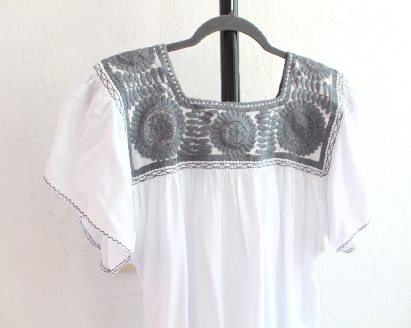 Blusa Aguacatenango Blanco Gris