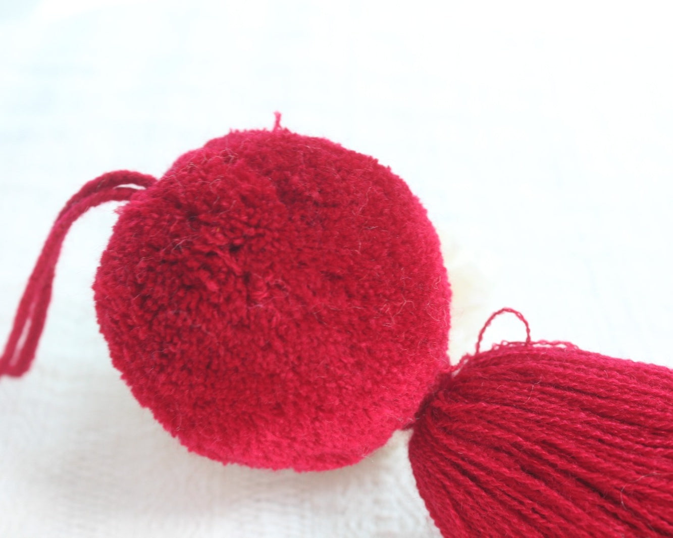 Pompon Grande Rojo Carmin