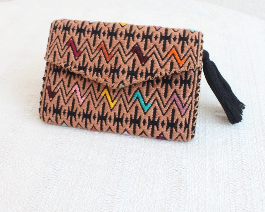 Cartera Lluvia de Estrellas Café Negro