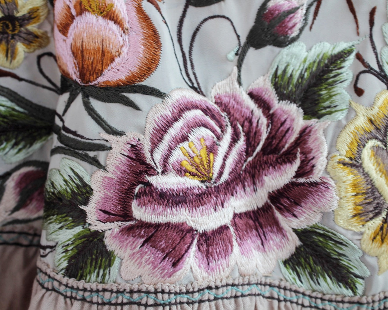 Blusa Abigail Flores Beige XL-XXL