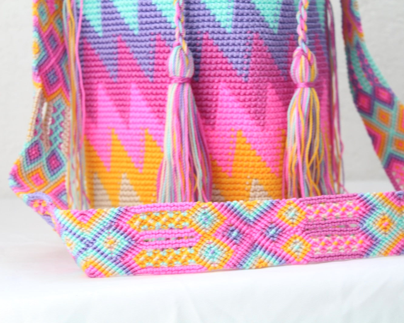 Bolso Morral ZigZag Aqua Rosa Lila