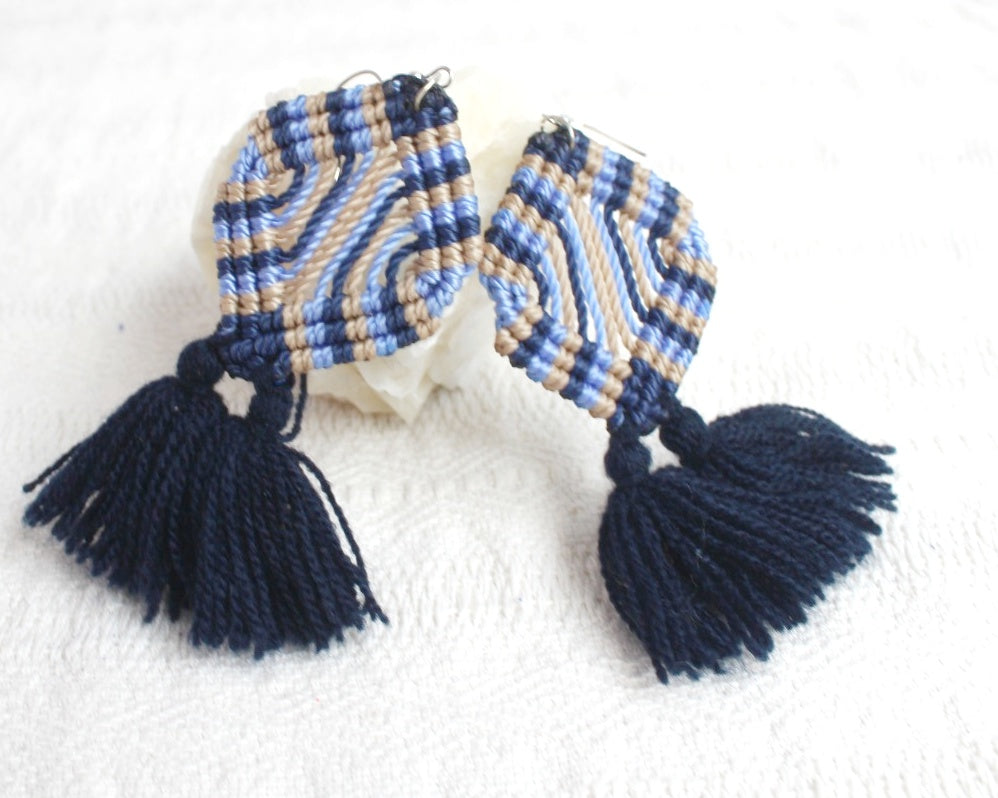 Aretes Tejidos Azul Blanco Beige