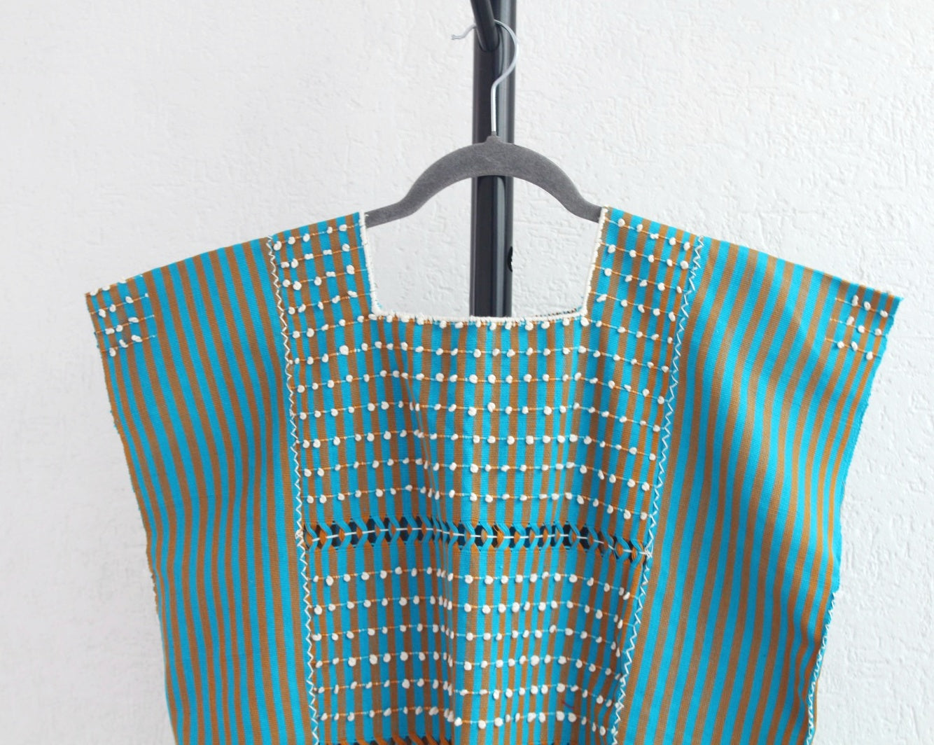 Top Nuditos Azul Amarillo