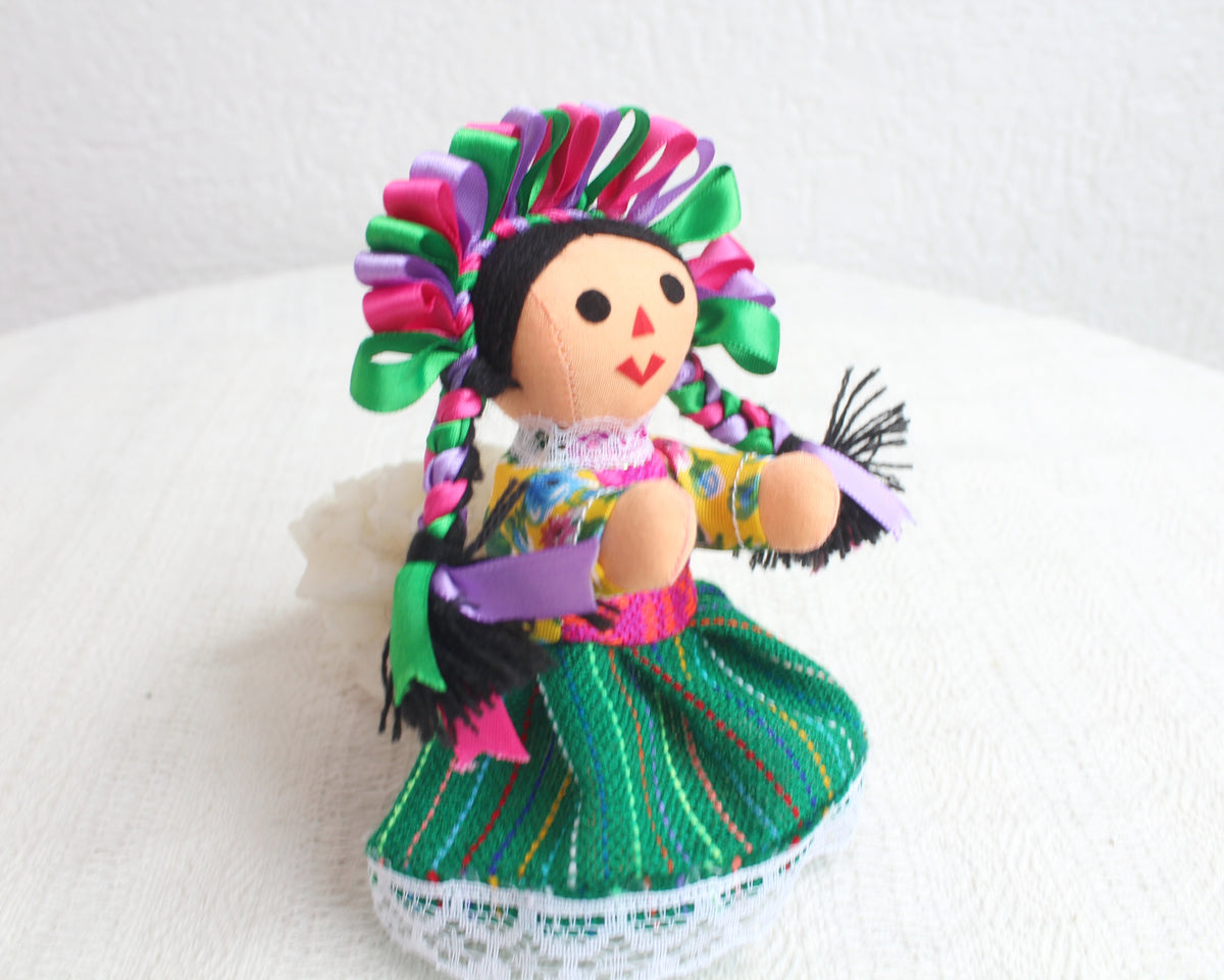 Muñeca Lelé Pequeña Verde Rosa Lila