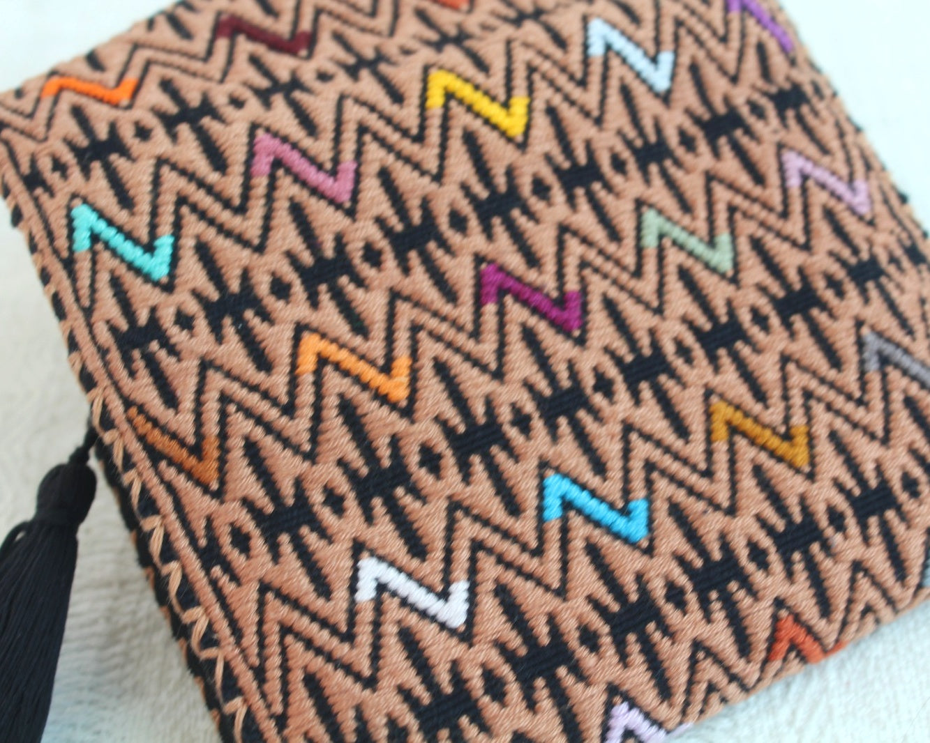 Cartera Lluvia de Estrellas Café Negro