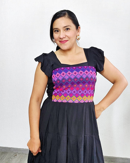 Vestido Anita Corto Negro Morado