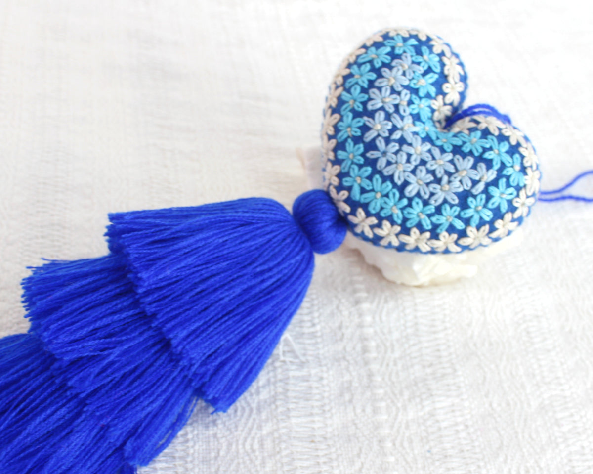 Corazón Florecitas Azul Claro