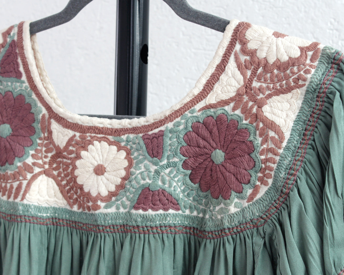Blusa Aguacatenango Menta Cafe Beige