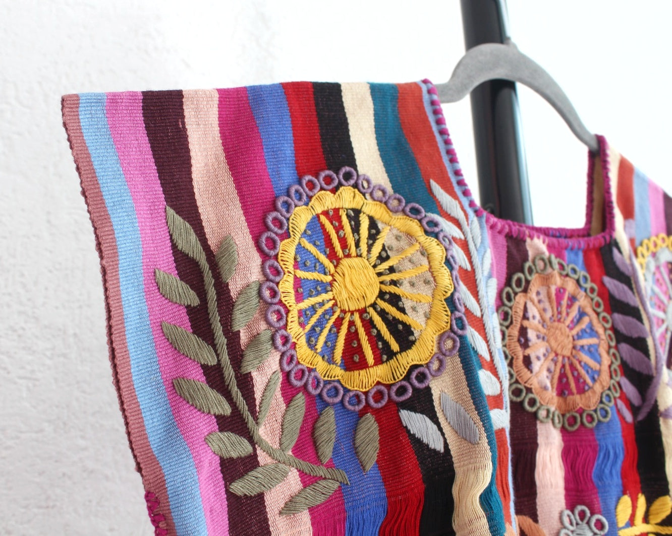 Crop Top Flores Rococo Lineas Lila Colores